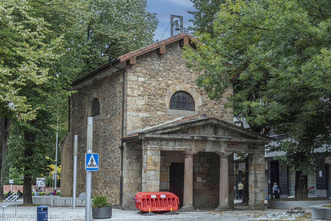 Vizcaya - Durango 29 - ermita de Santa María Magdalena.jpg